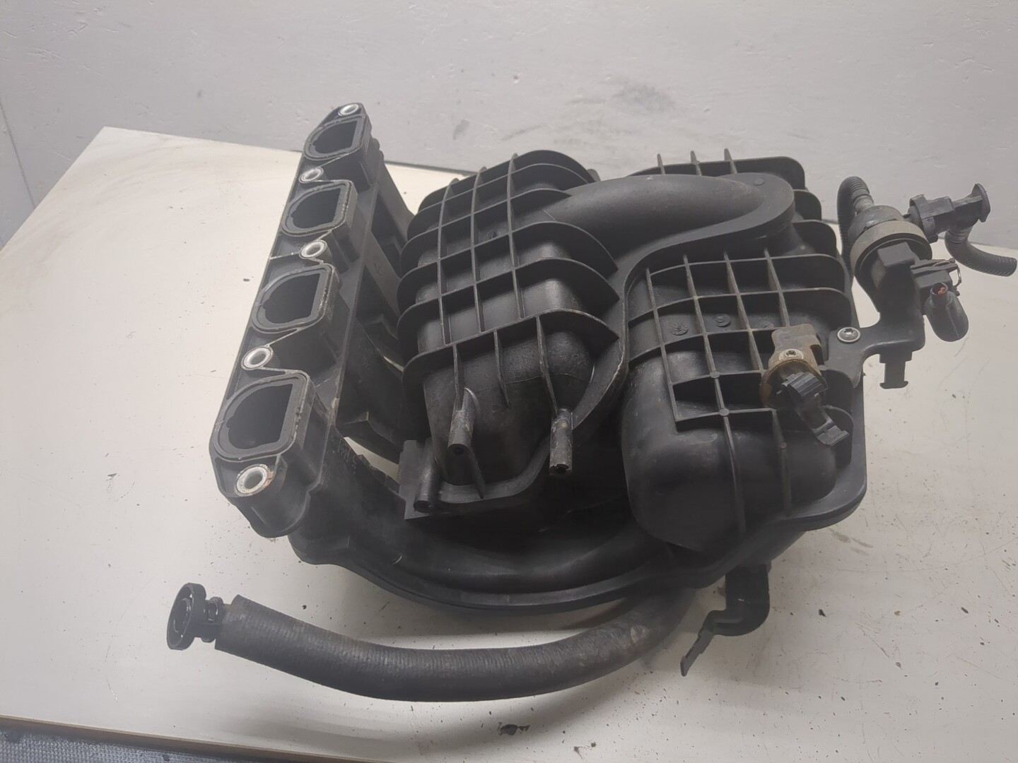 Коллектор впускной