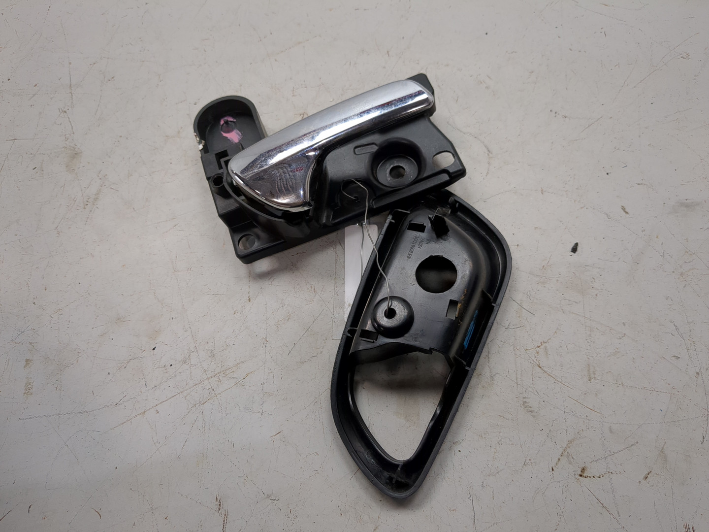 Ручка двери передней внутренняя правая