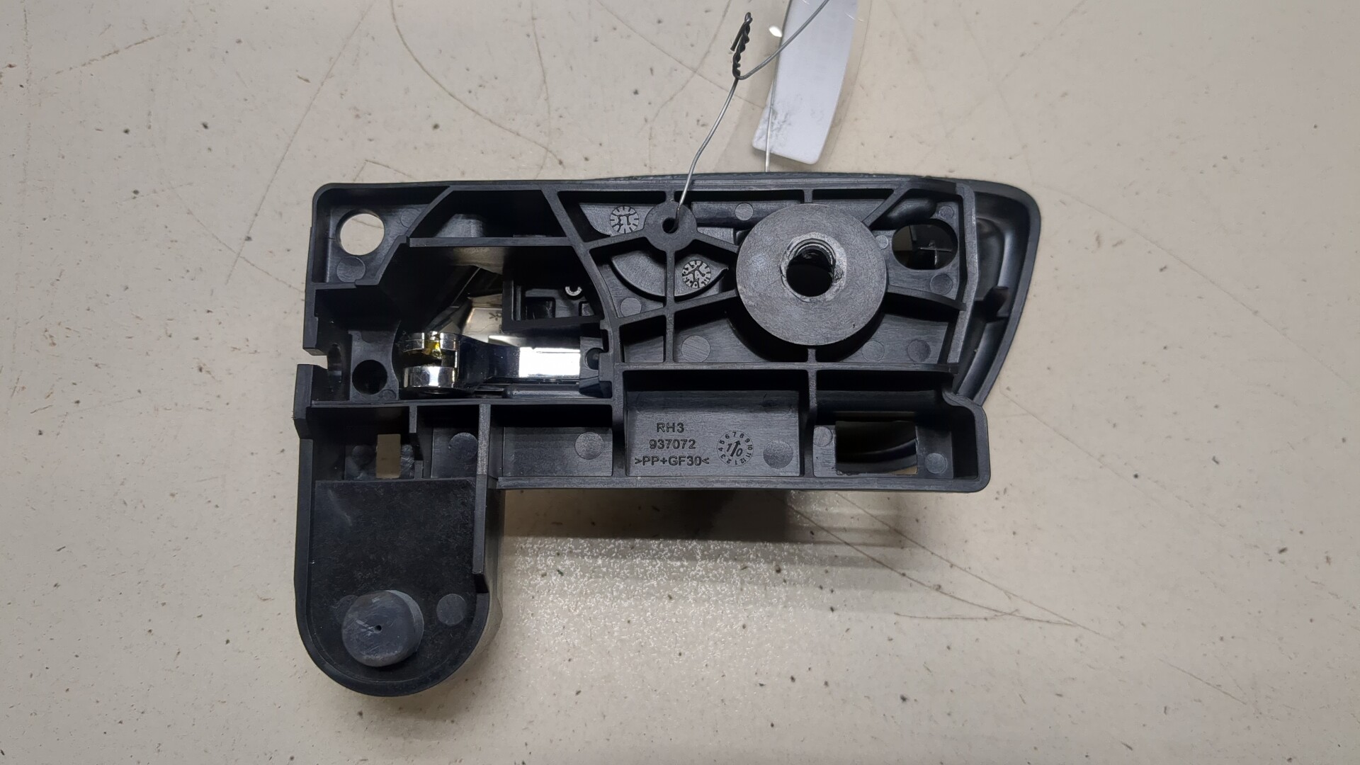 Ручка двери передней внутренняя правая