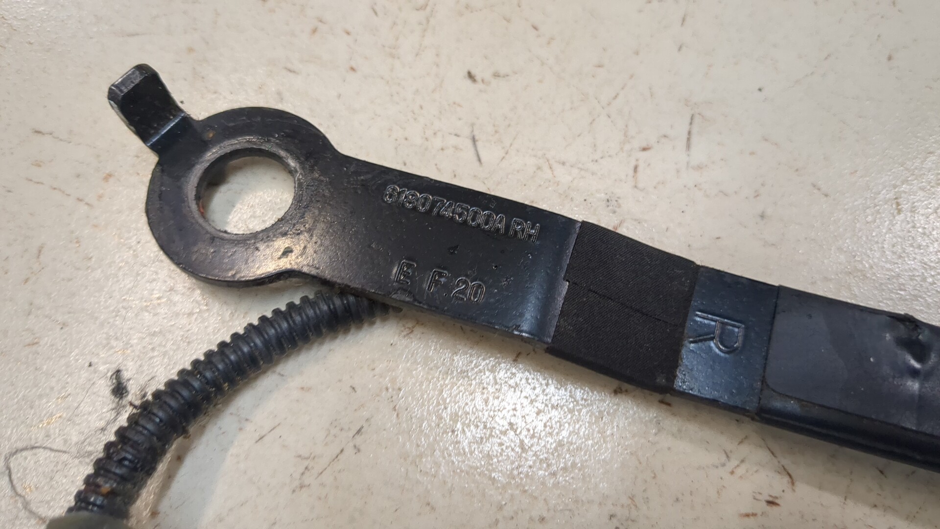 Ответная часть ремня безопасности