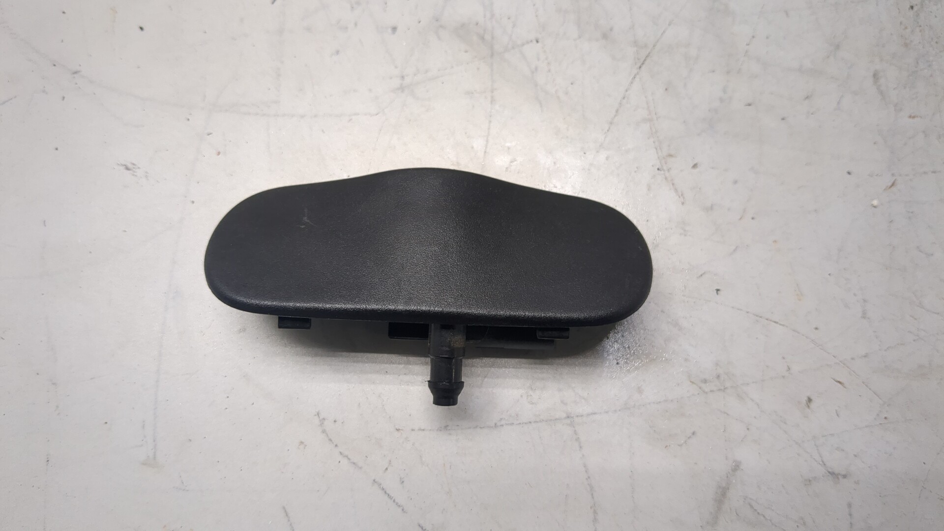 Форсунка омывателя лобового стекла