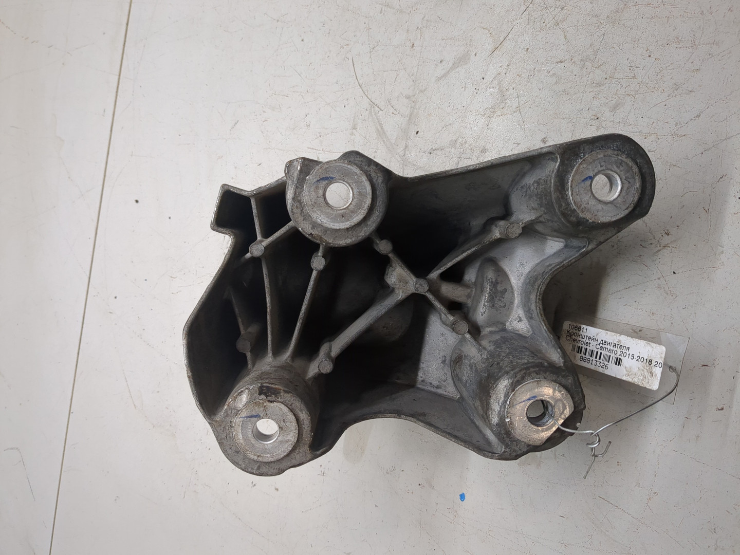 Кронштейн двигателя