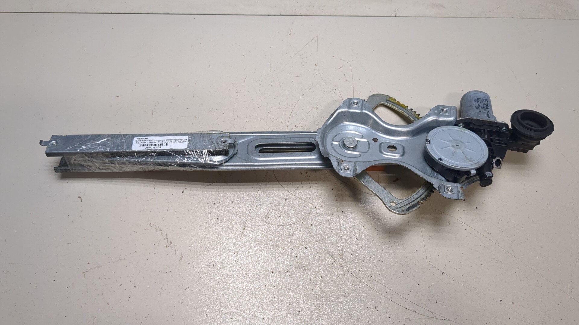 Стеклоподъемник электр. передний левый