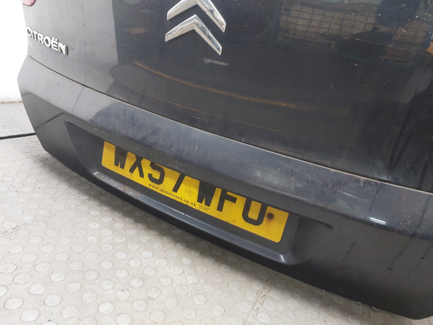 Дверь багажника