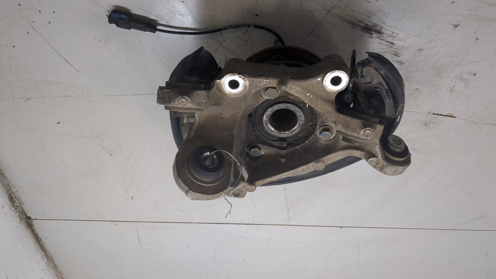 Кулак поворотный задний правый