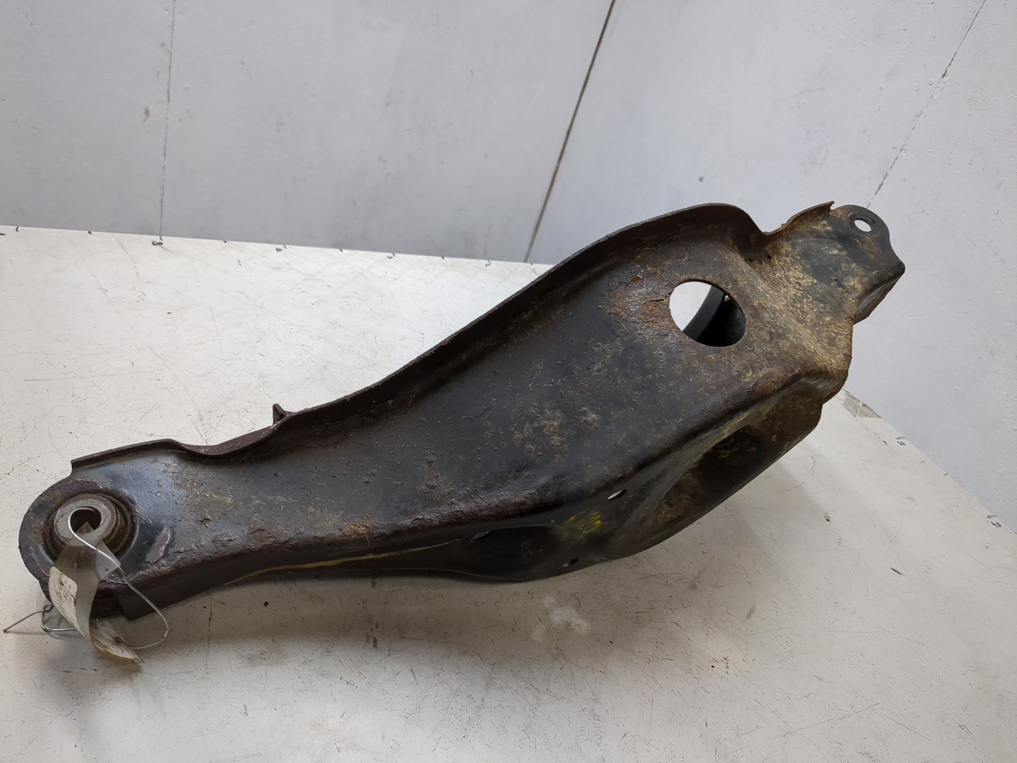 Рычаг задний