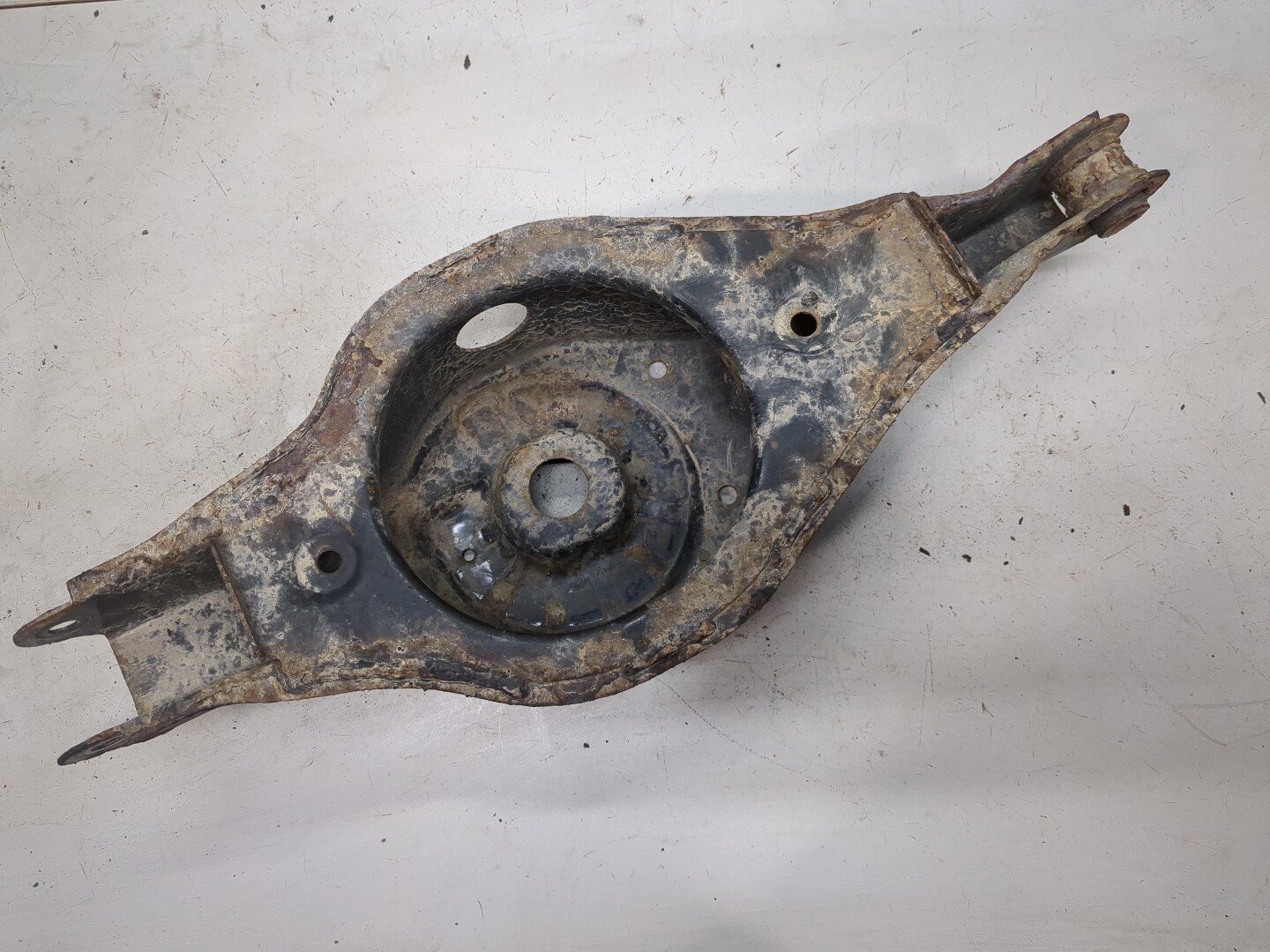 Рычаг задний