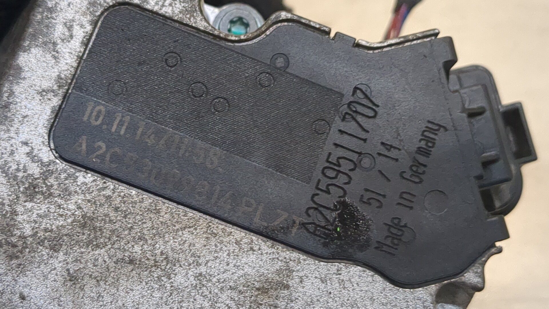 Заслонка дроссельная электрическая