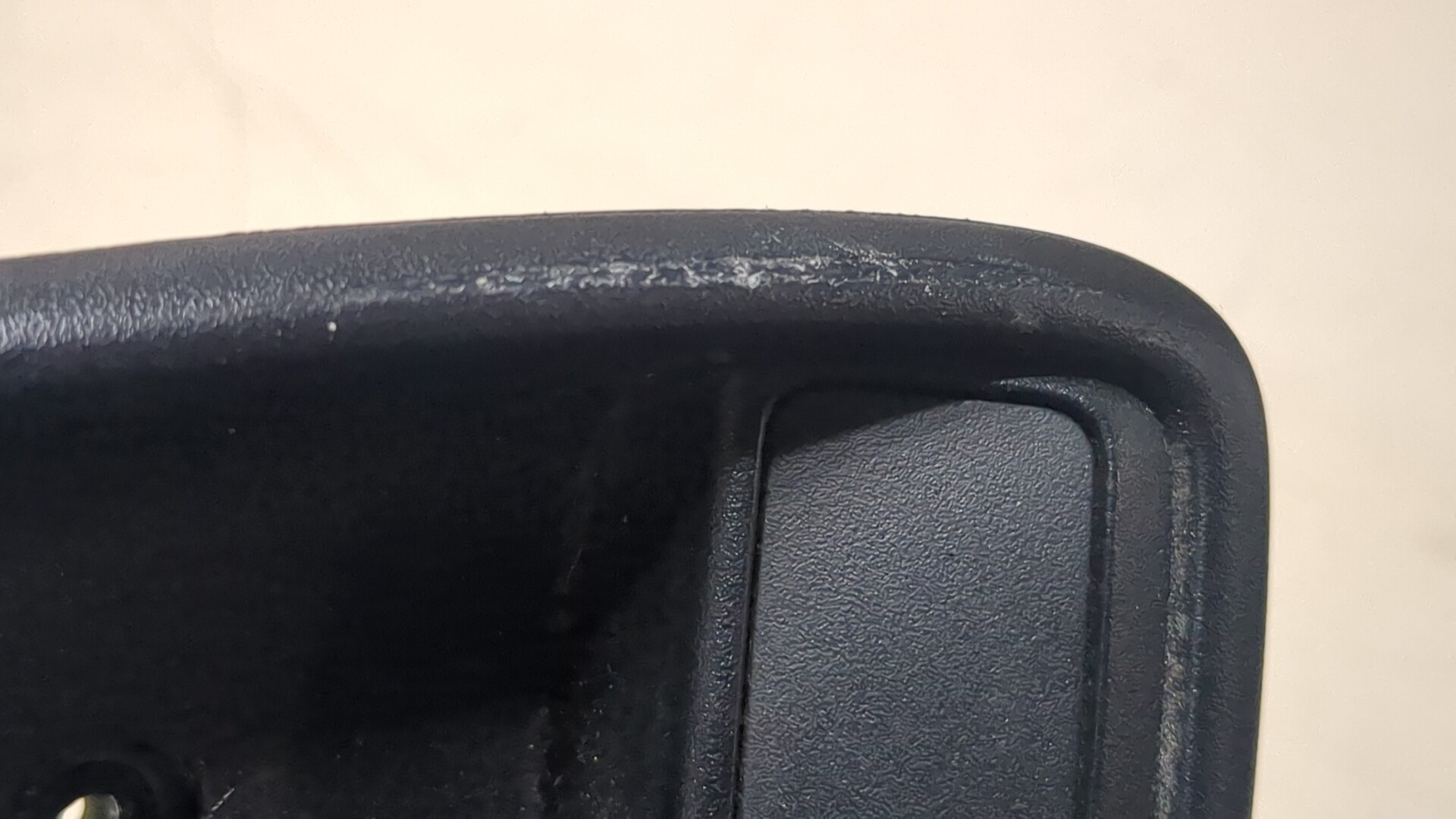 Ручка двери задней внутренняя левая