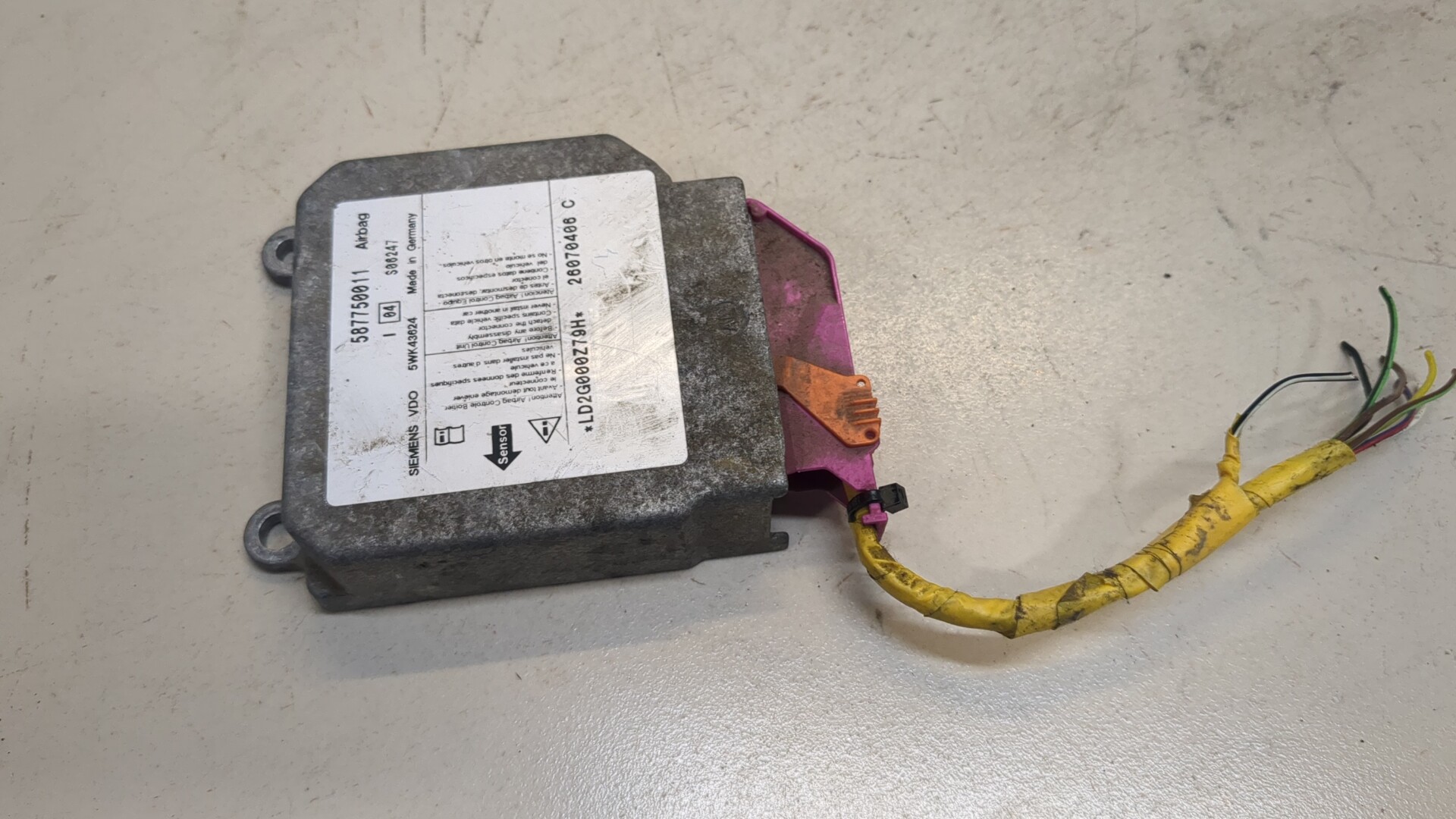 Блок управления подушек безопасности (AIR BAG)