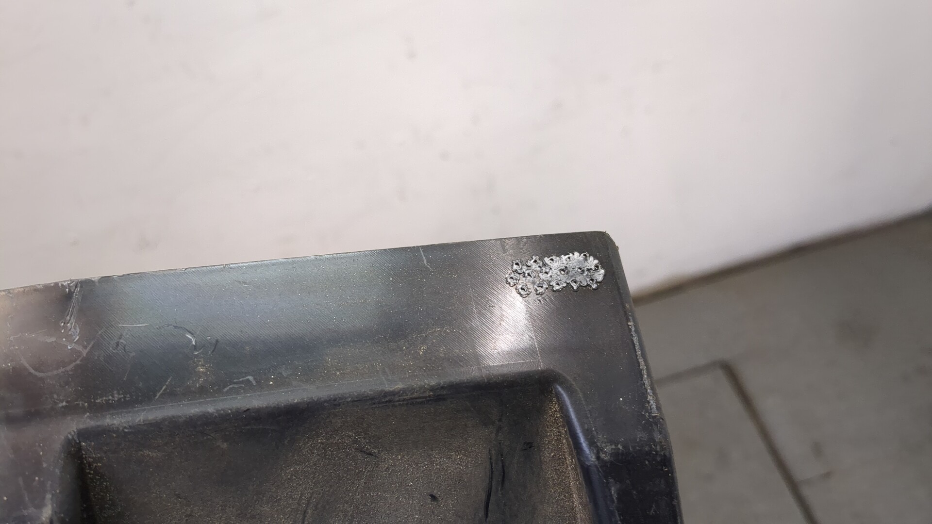 Кронштейн заднего бампера