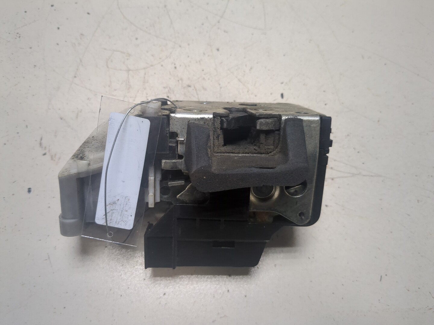 Замок двери сдвижной