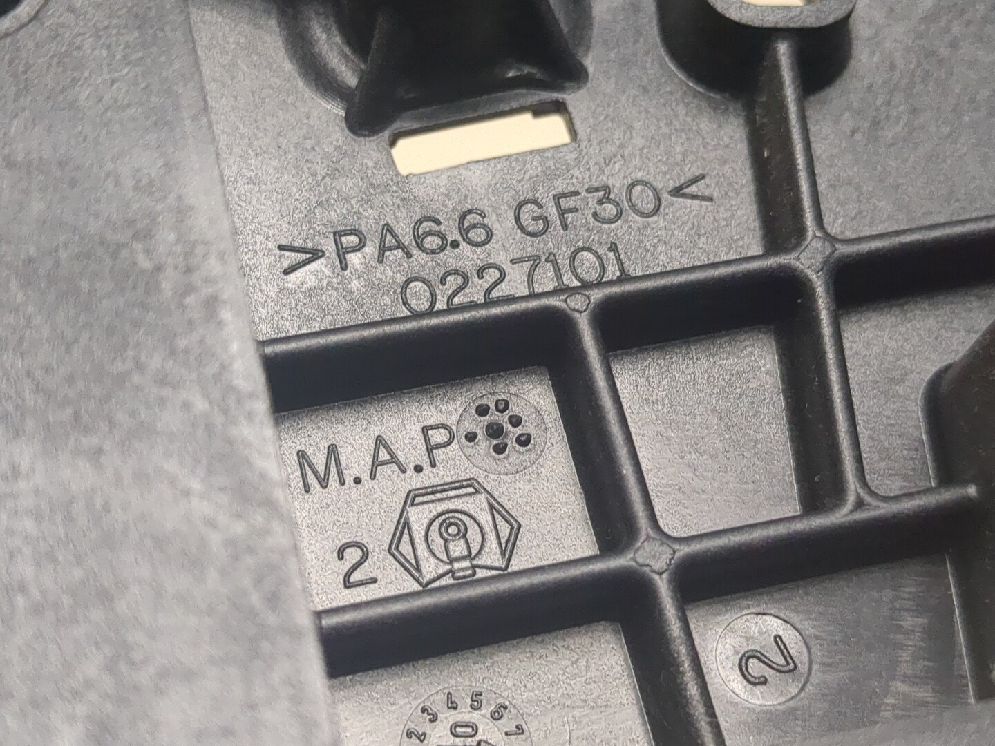 Ручка двери сдвижной наружная правая