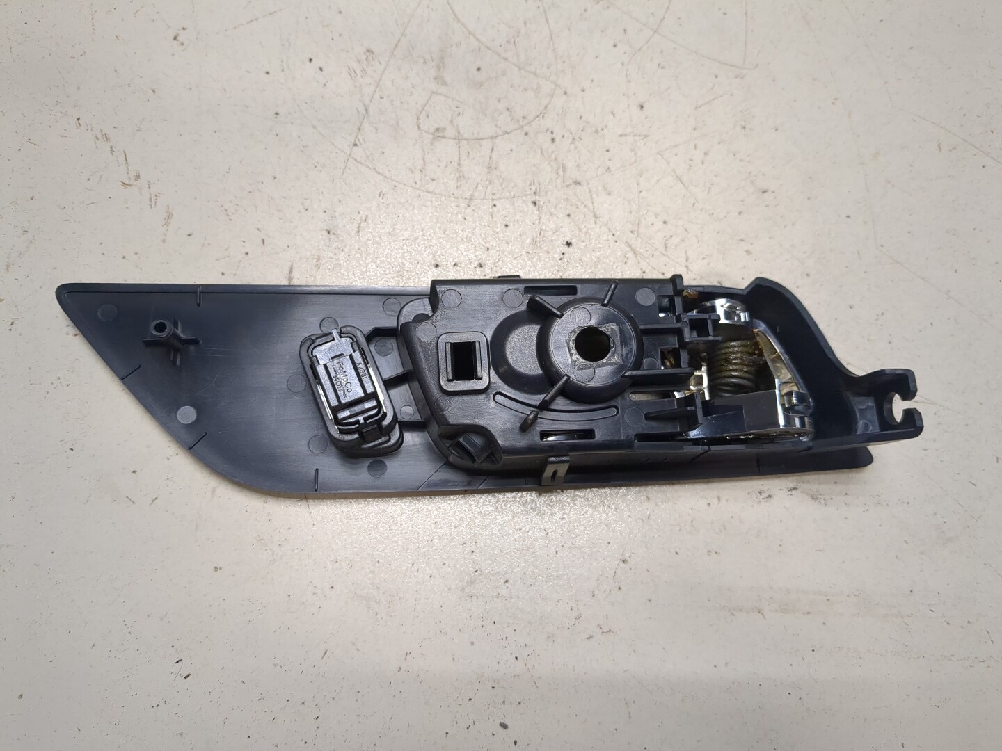 Ручка двери передней внутренняя правая