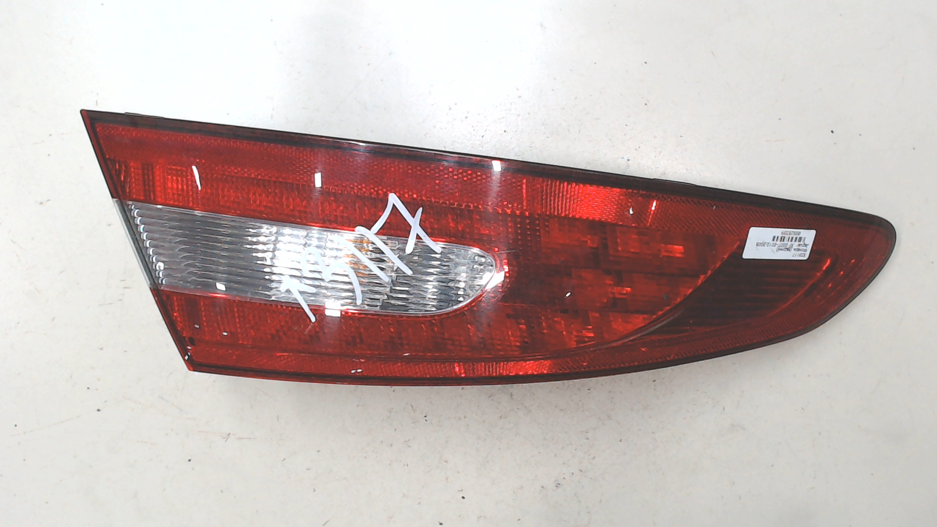 Фонарь задний левый