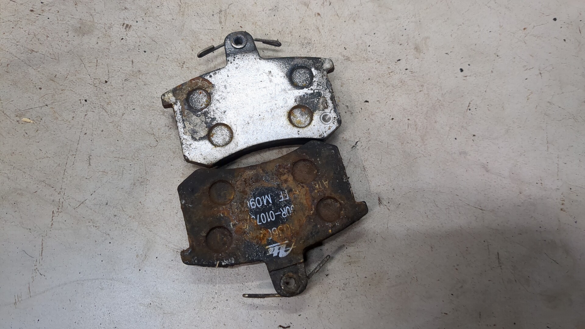 Колодки тормозные задние дисковые к-т