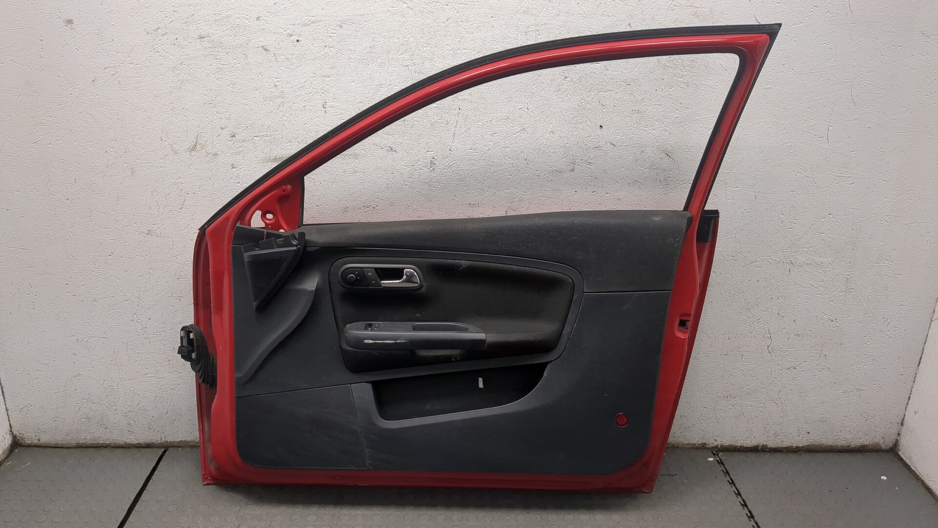 Дверь передняя правая