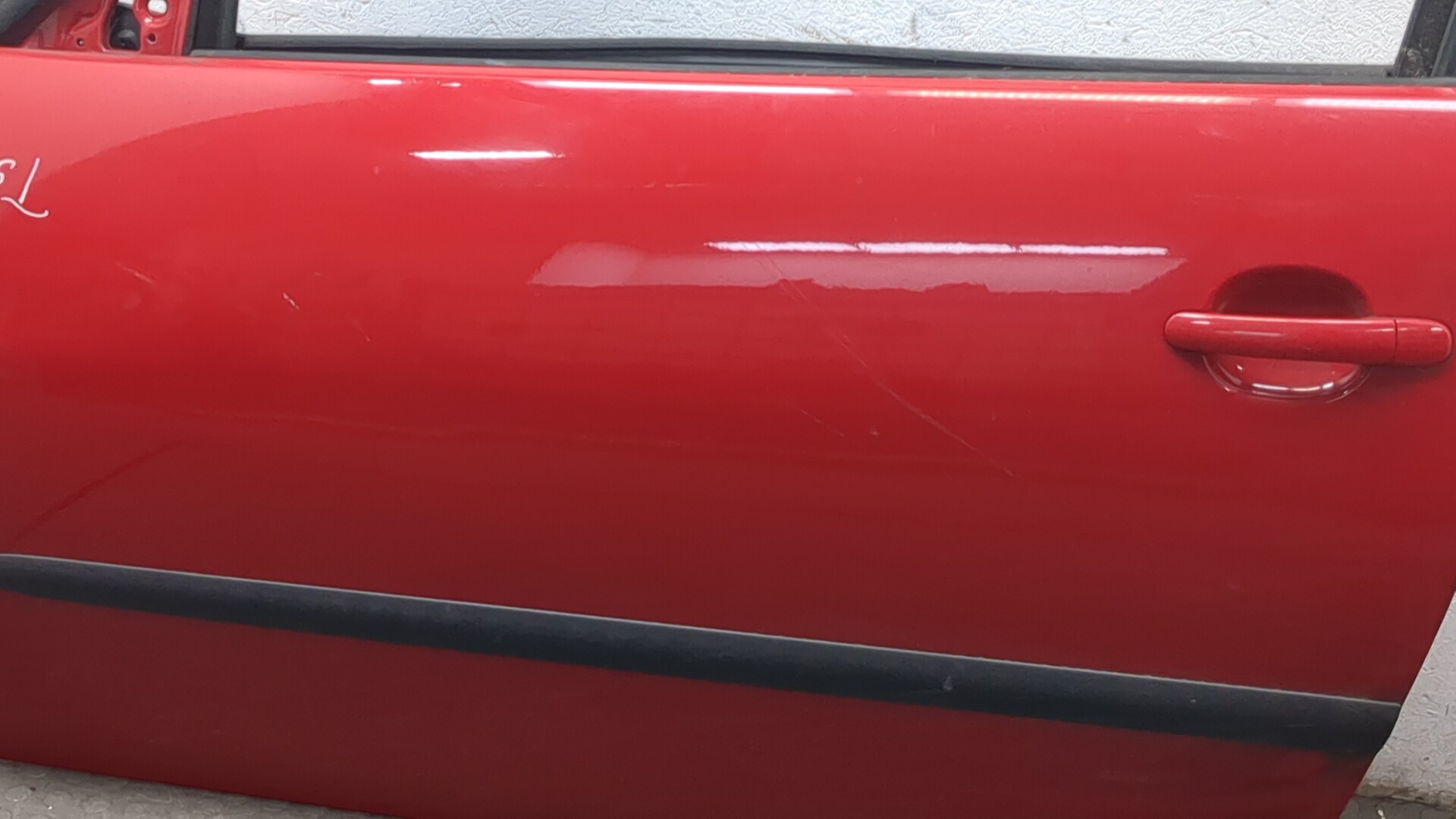 Дверь передняя левая