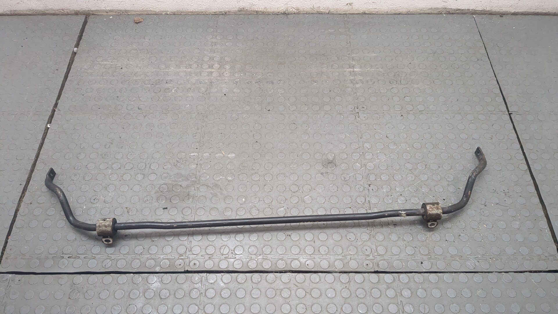 Стабилизатор задний