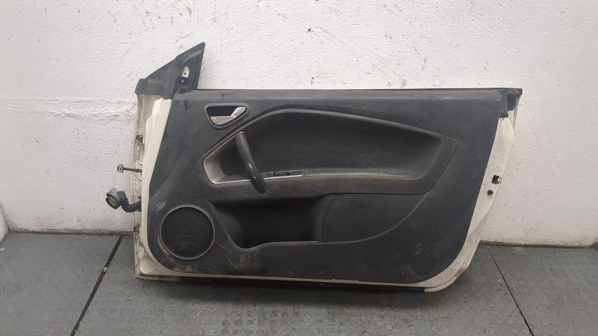 Дверь передняя правая