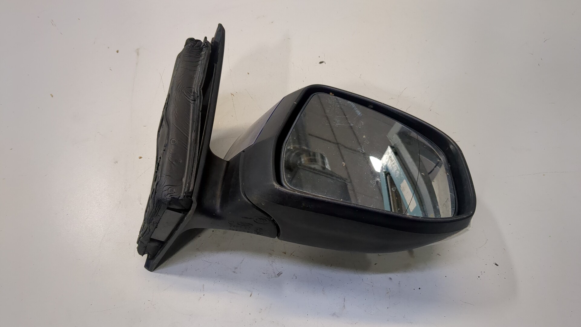 Зеркало правое электрическое