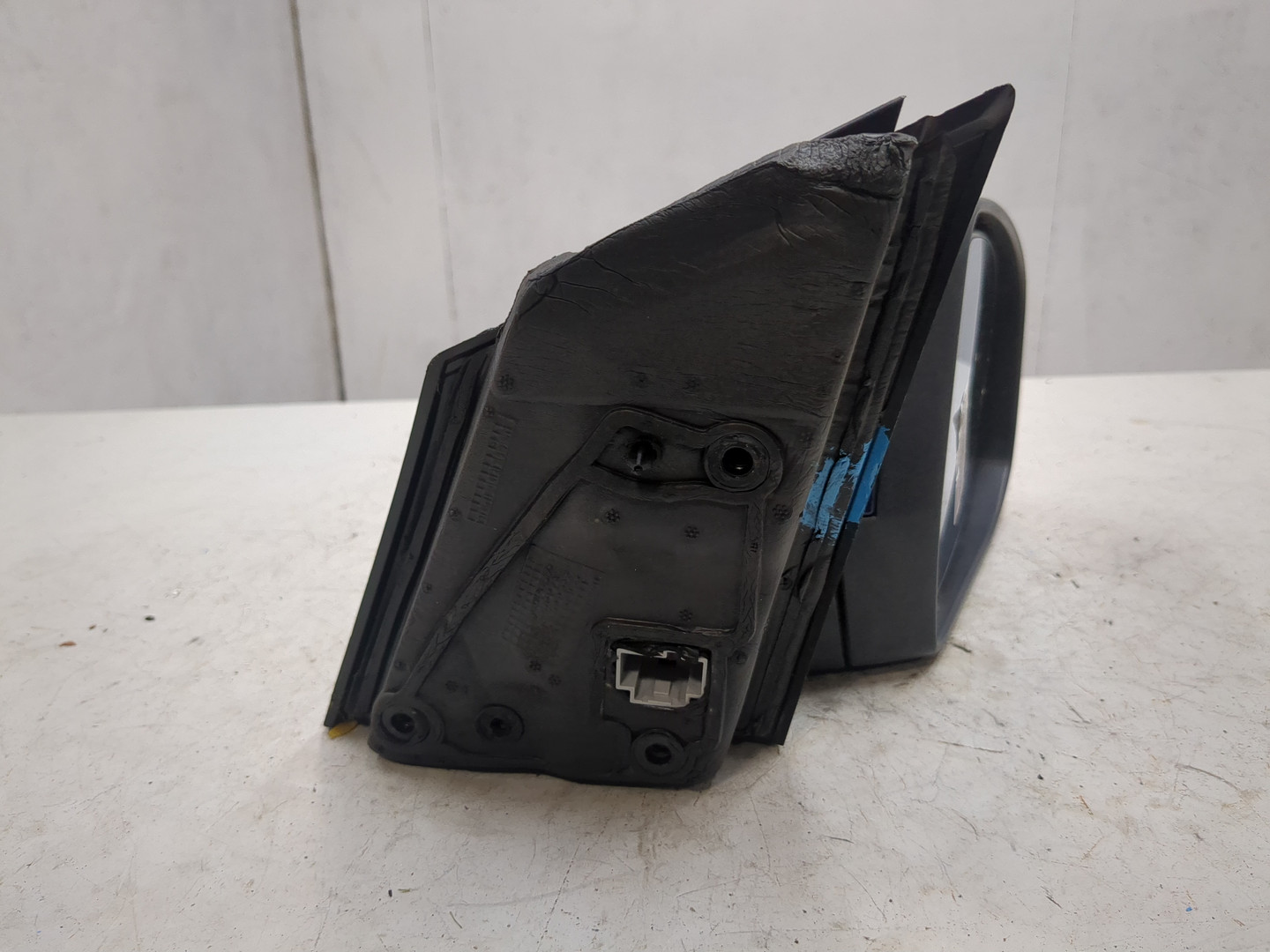 Зеркало правое электрическое