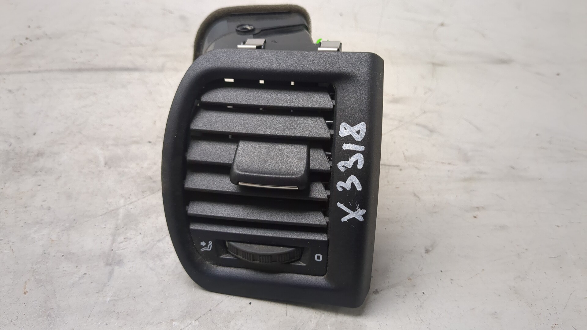 Дефлектор воздушный