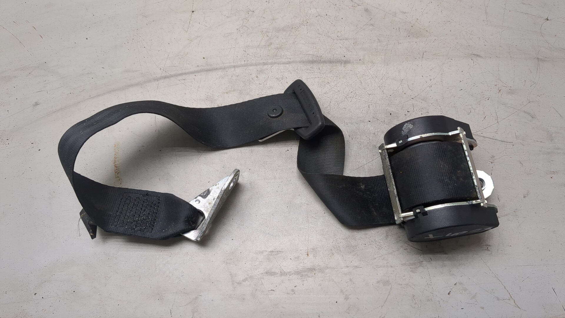 Ремень безопасности