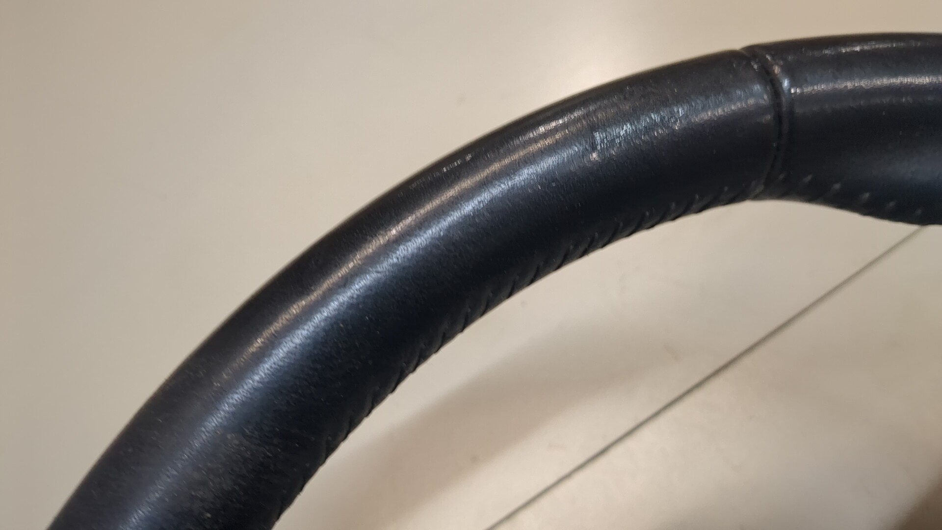 Рулевое колесо (руль)