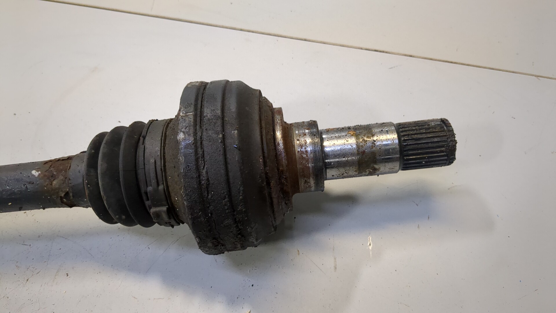 Полуось задняя