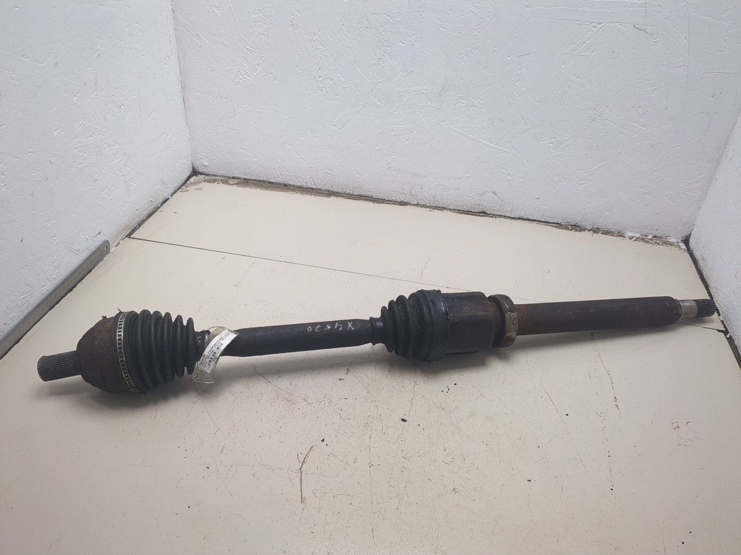 Полуось передняя правая