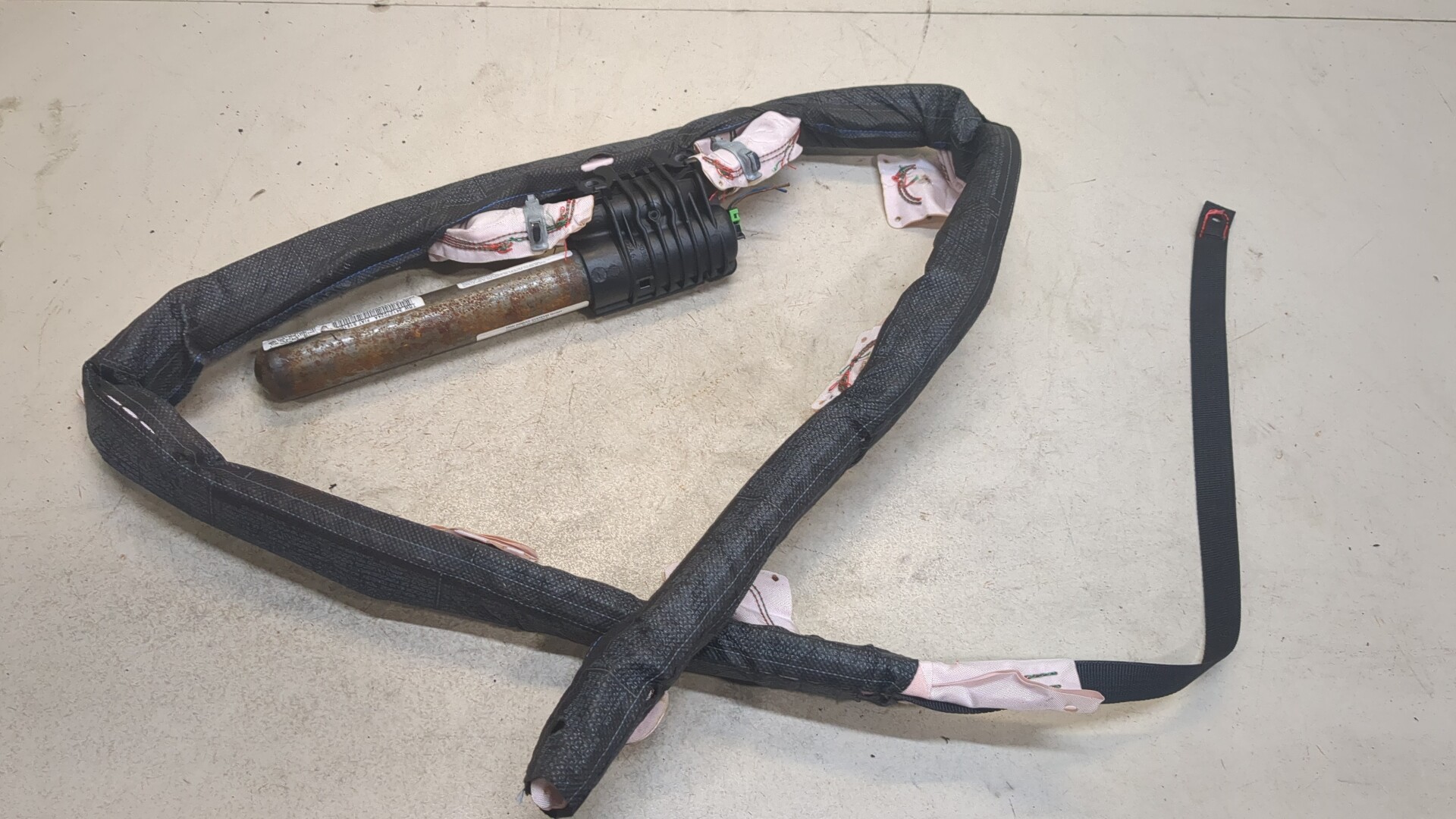 Подушка безопасности боковая (шторка)