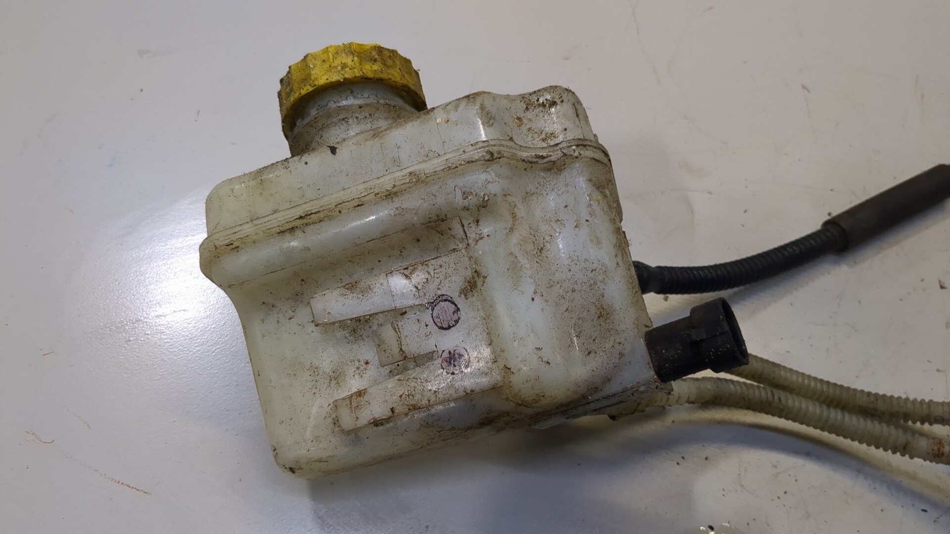 Цилиндр тормозной главный