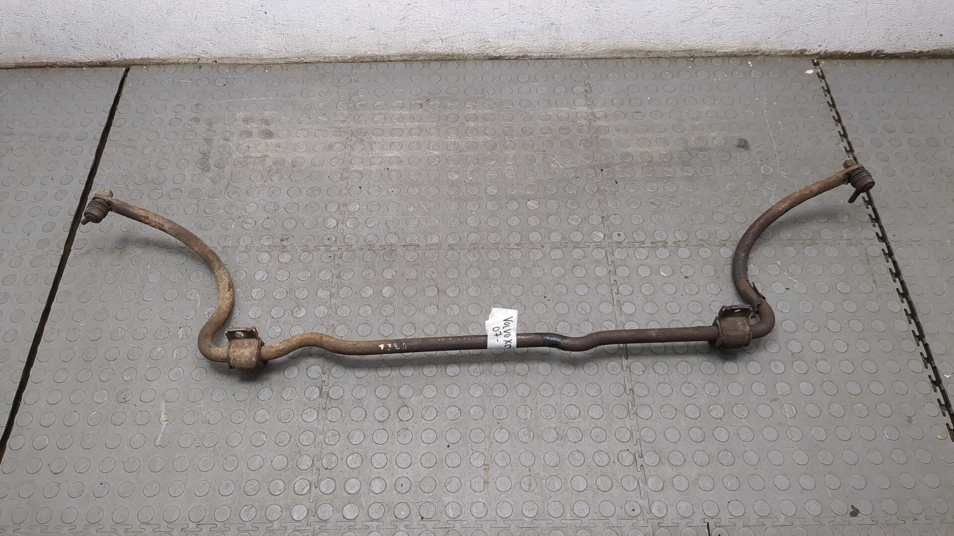 Стабилизатор задний