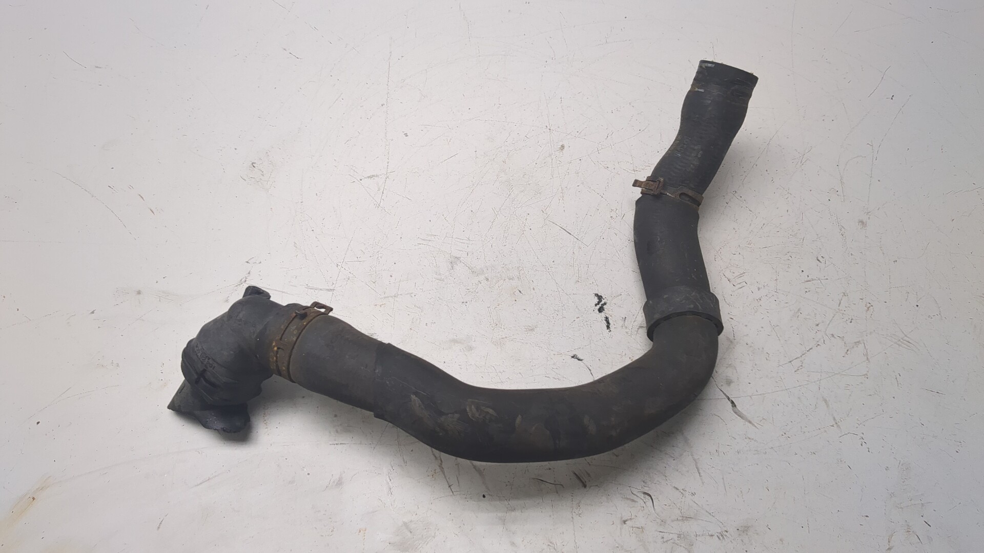 Патрубок отопителя