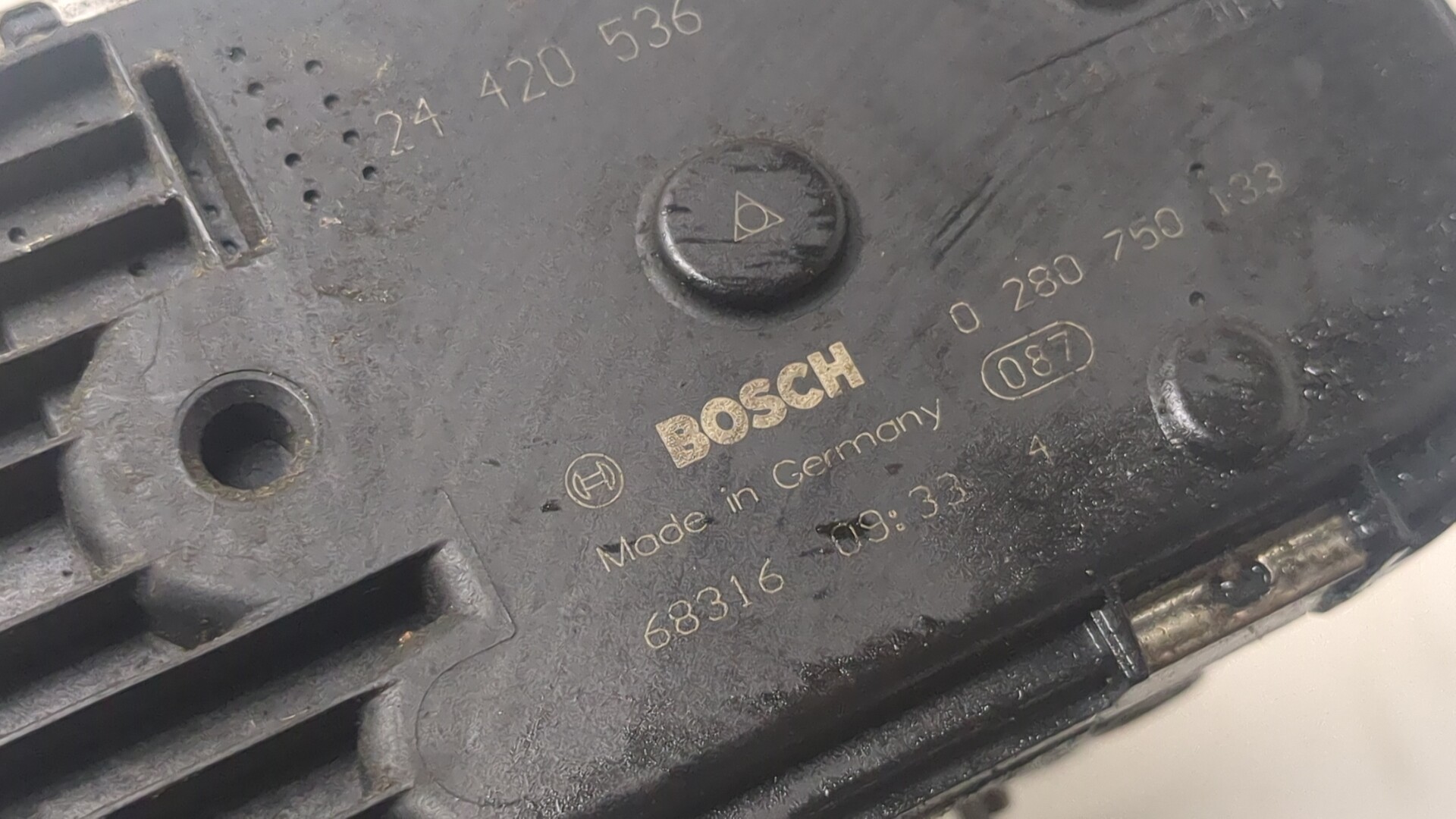 Заслонка дроссельная электрическая