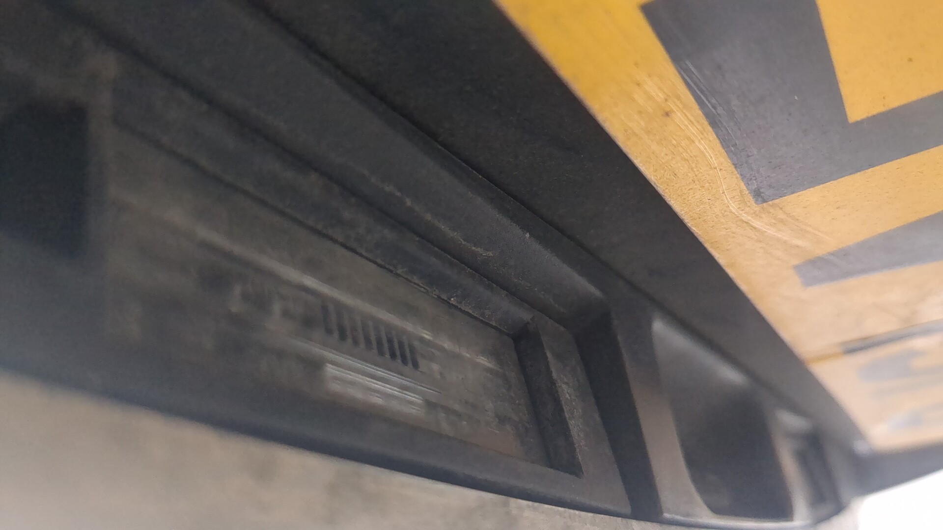 Дверь багажника