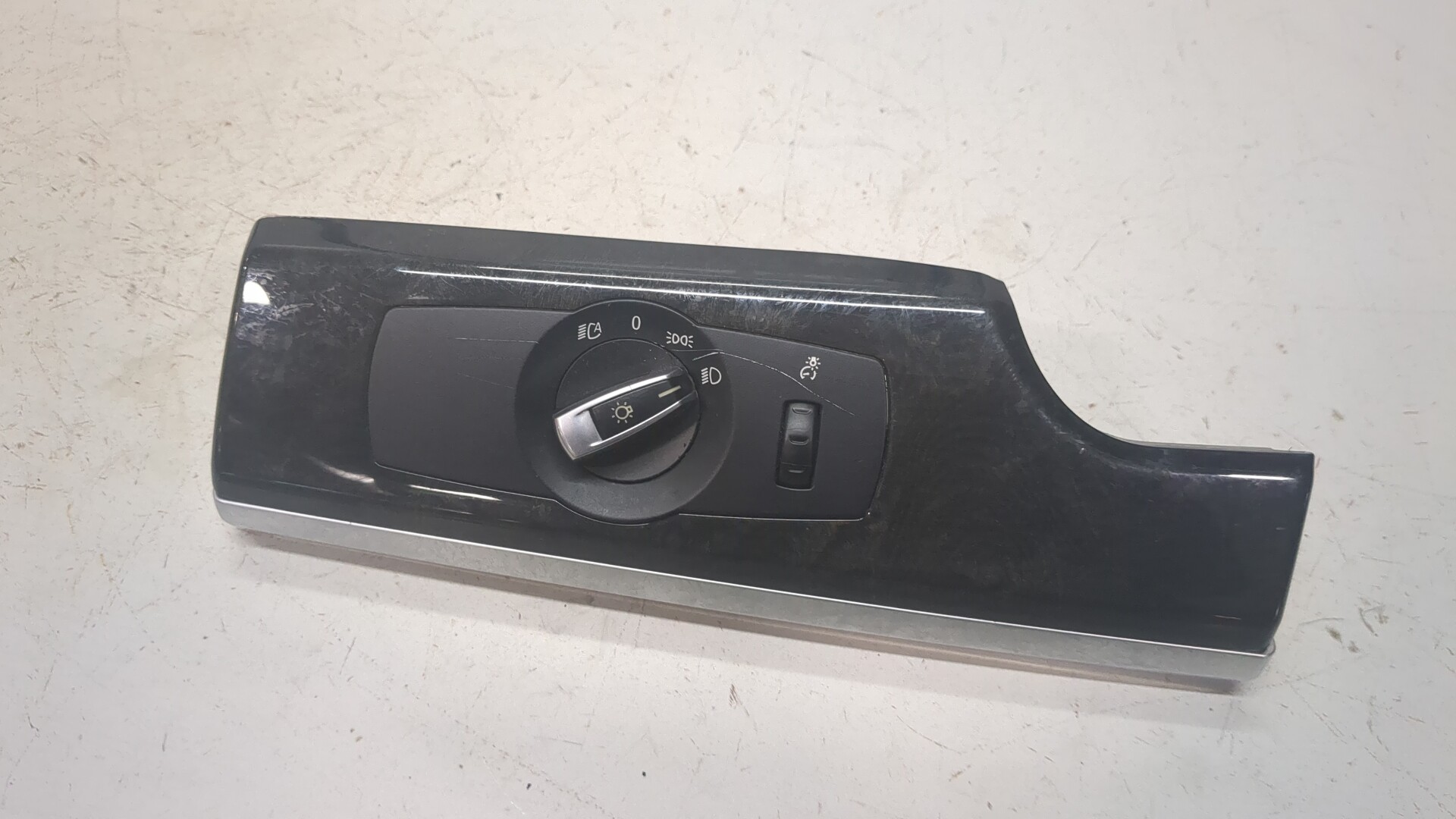 Переключатель света фар