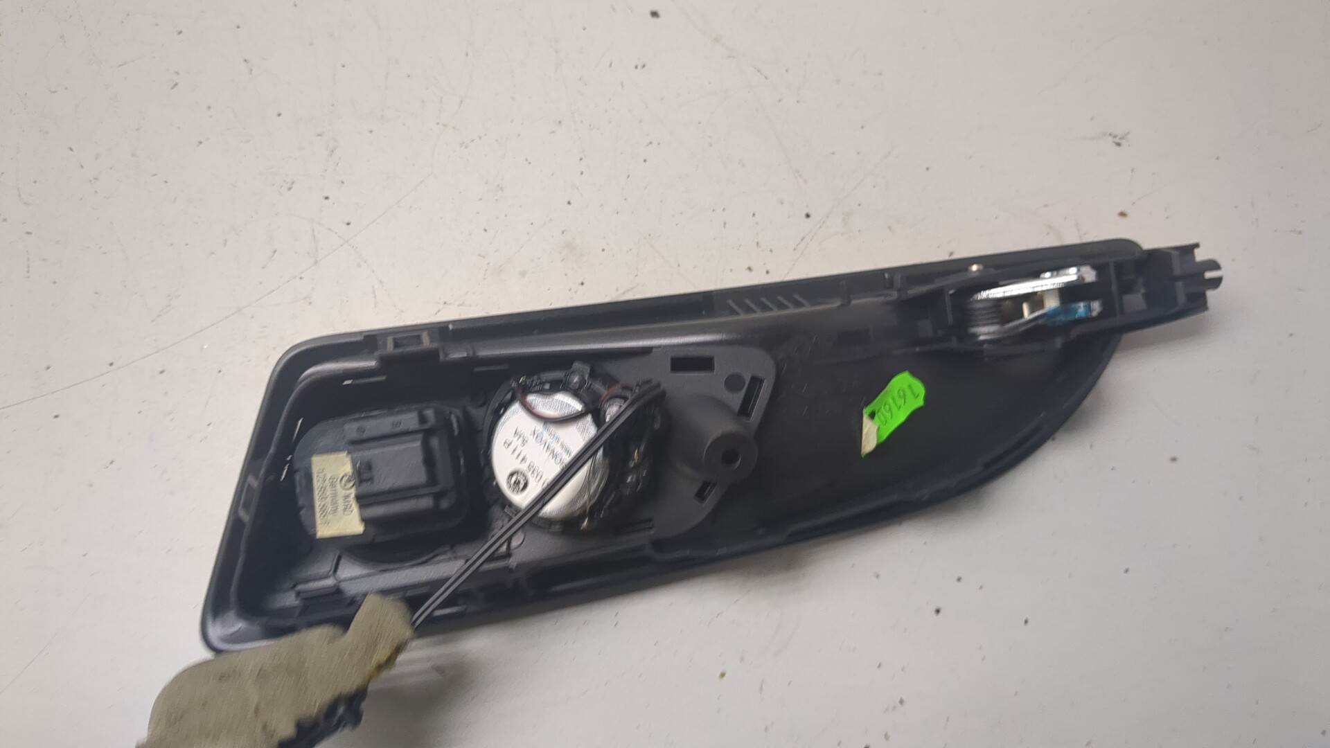 Ручка двери передней внутренняя правая