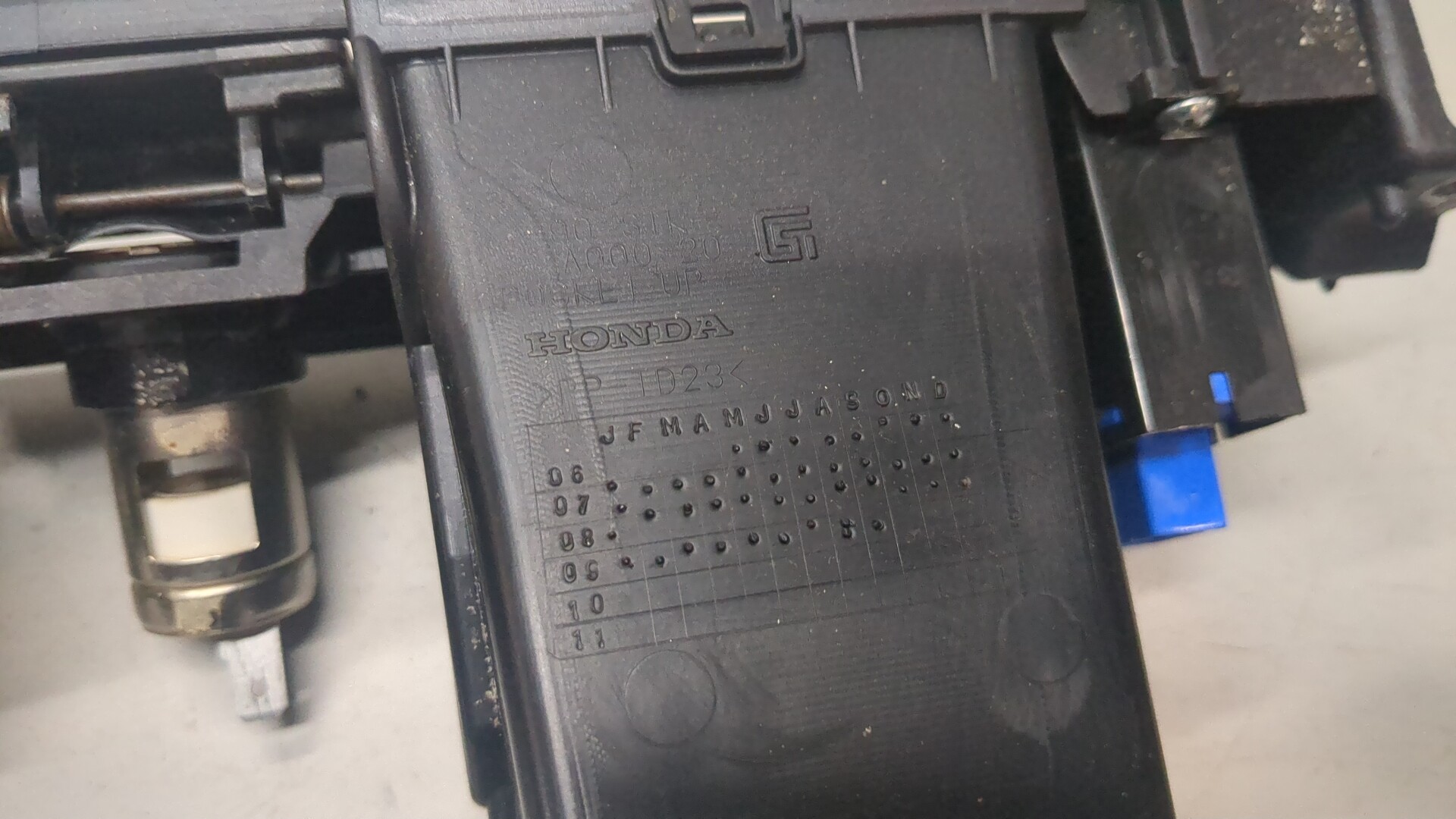 Кнопка обогрева сидений