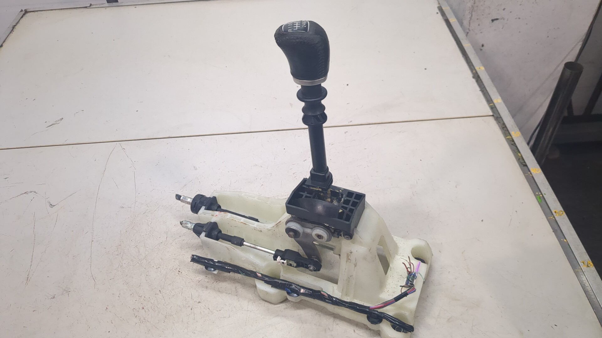 Кулиса МКПП / АКПП