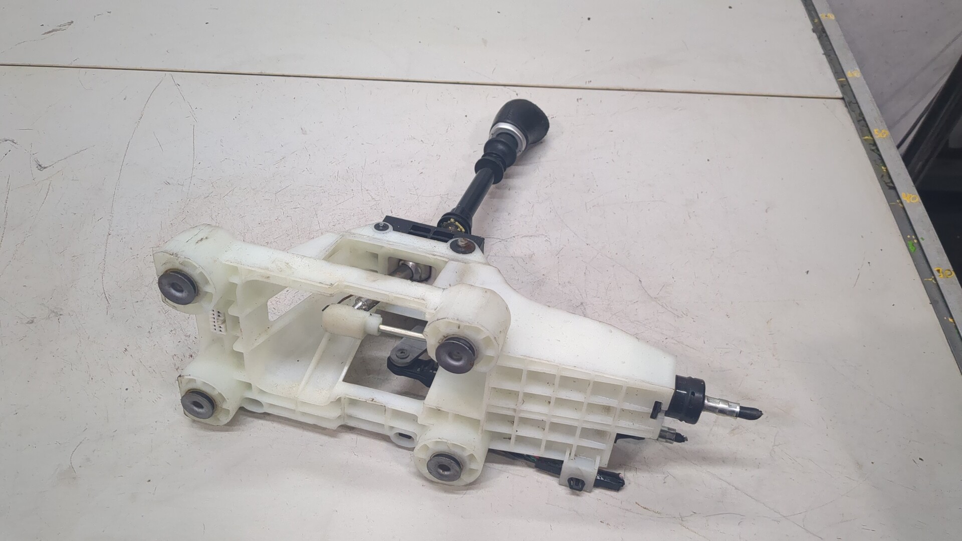 Кулиса МКПП / АКПП