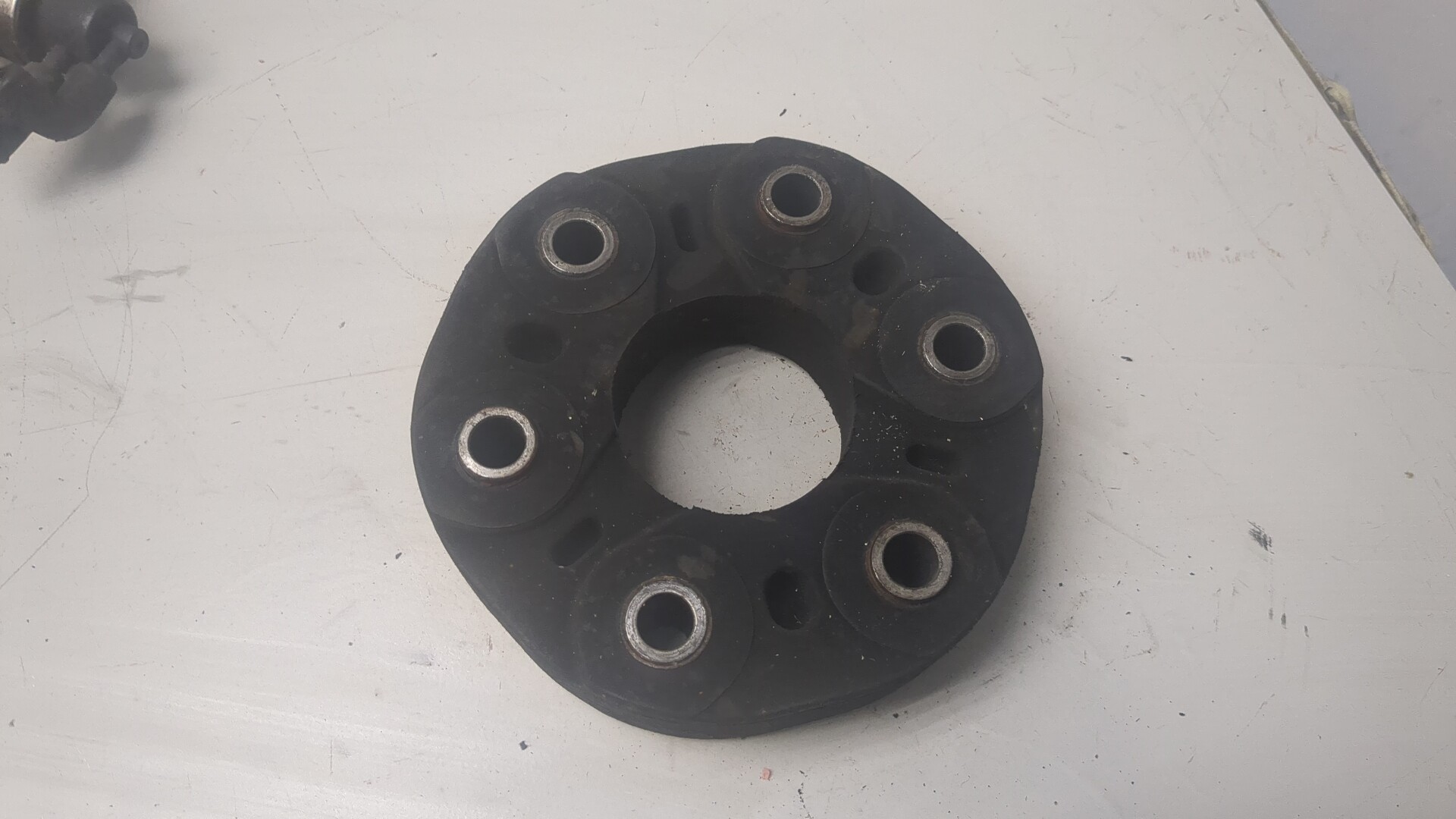 Муфта эластичная карданного вала