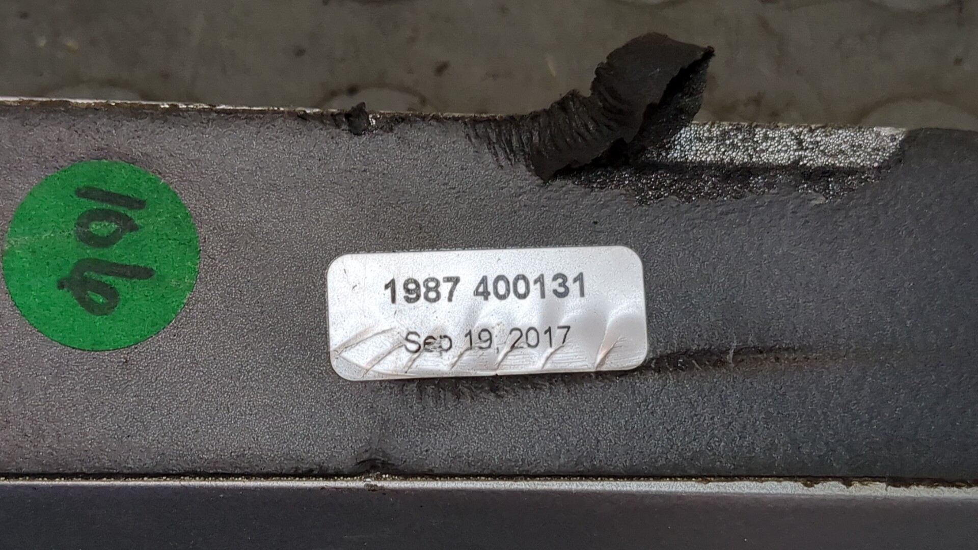 Рейлинг (релинг) правый (планка на крышу)