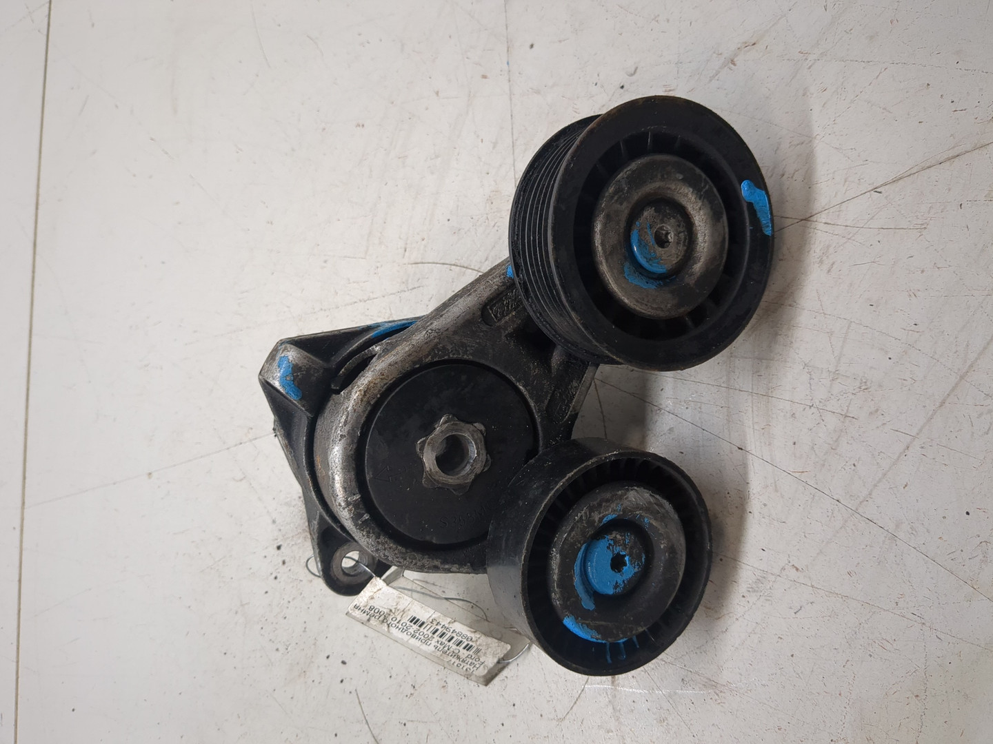 Натяжитель ремня