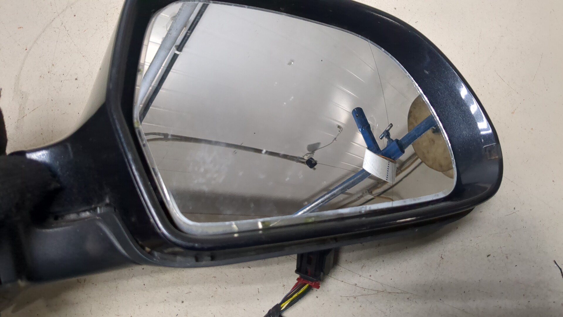 Зеркало правое электрическое