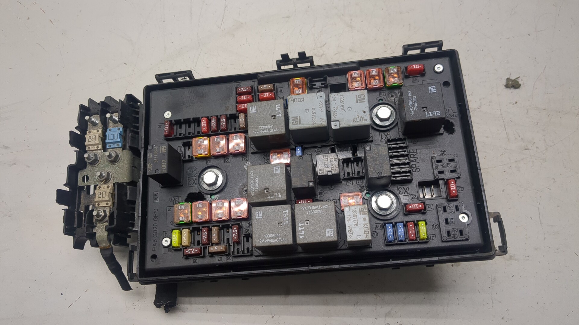 Блок предохранителей