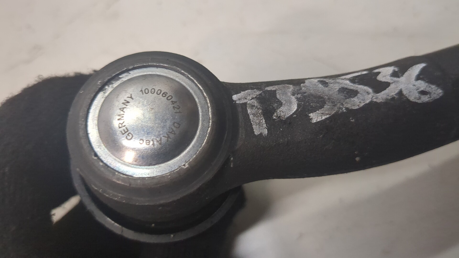 Тяга рулевая правая