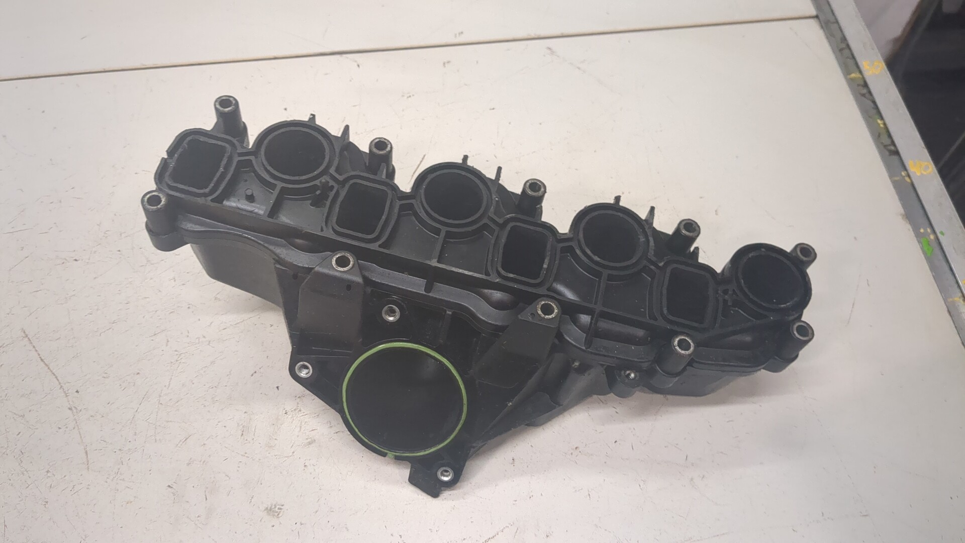 Коллектор впускной