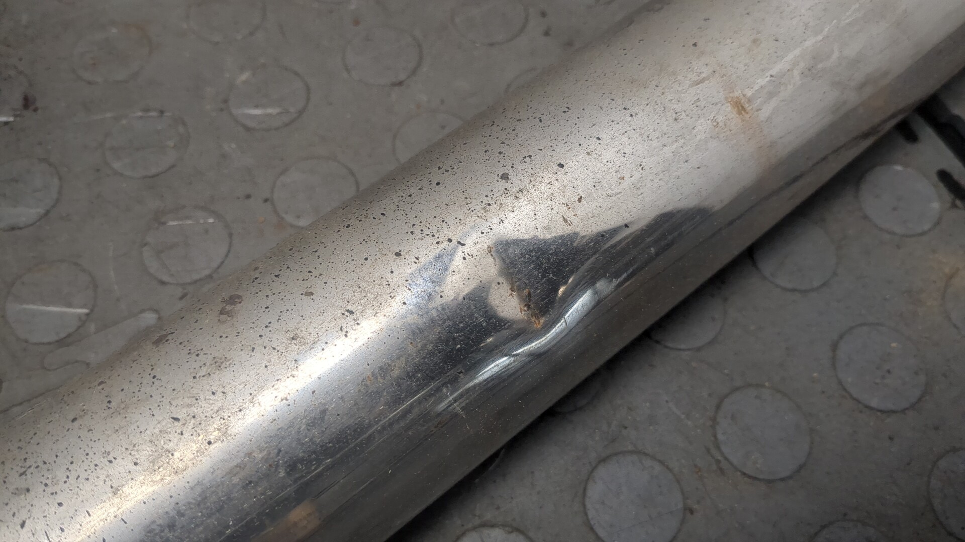 Подножка правая